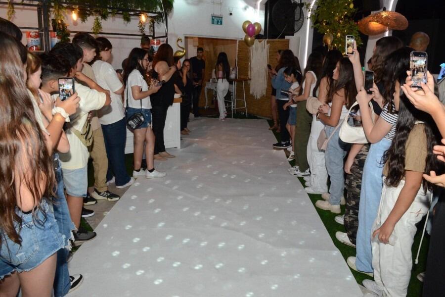 פיאסטה - FIESTA מתחם לאירועים ומסיבות מרכז  8  לופט 4 יו