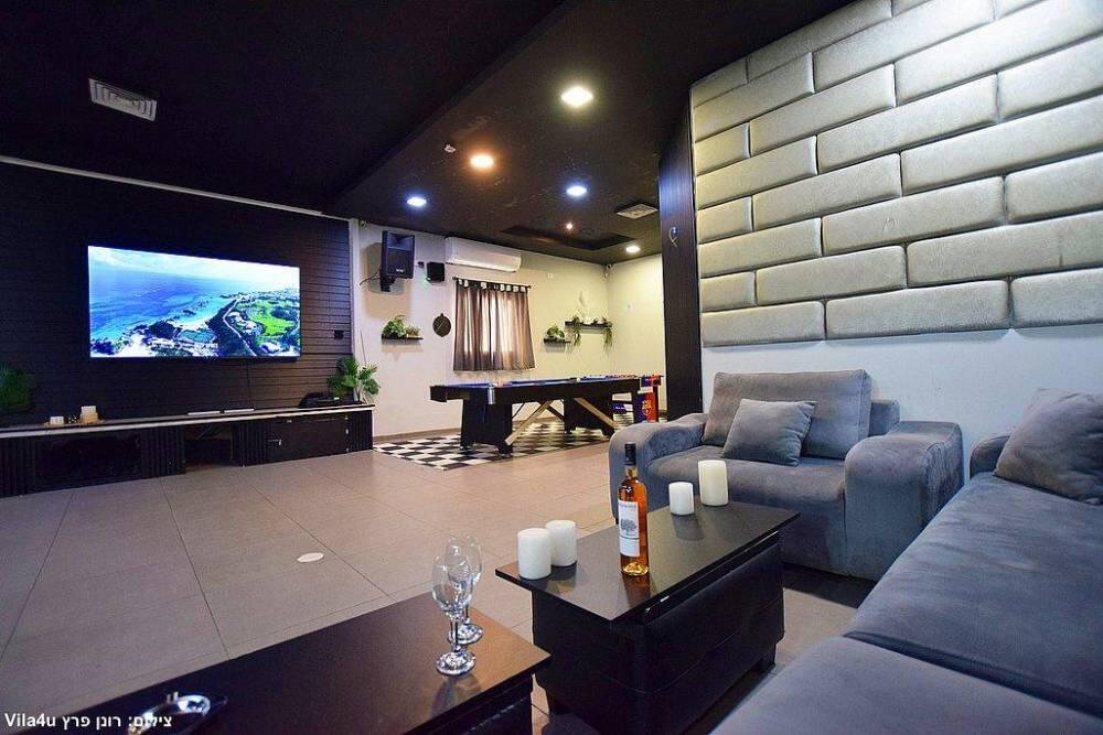 אינפיניטי לופט מרכז  28  לופט 4 יו