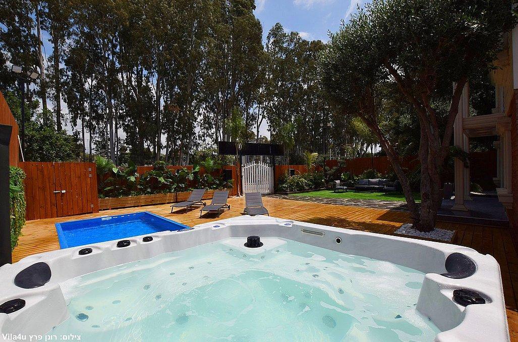 אחוזת ליאן בוטיק בנימינה מרכז  23  לופט 4 יו