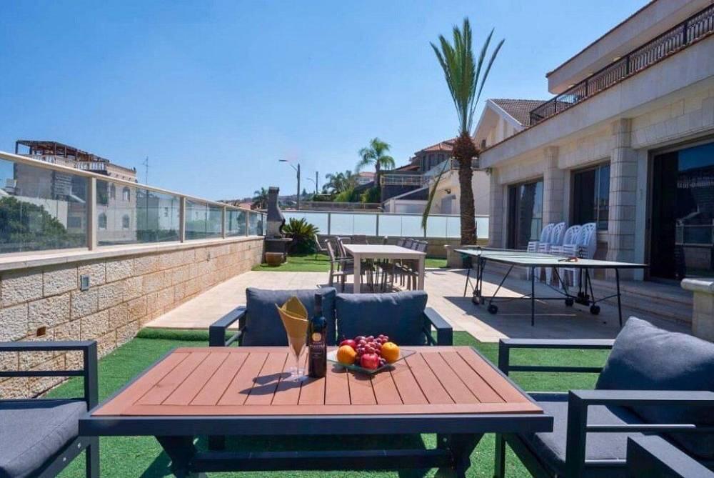 וילה דובדבן טבריה צפון  25  לופט 4 יו