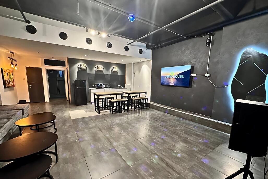 סניורה סוויט | Senyora Suite TLV מרכז  1  לופט 4 יו