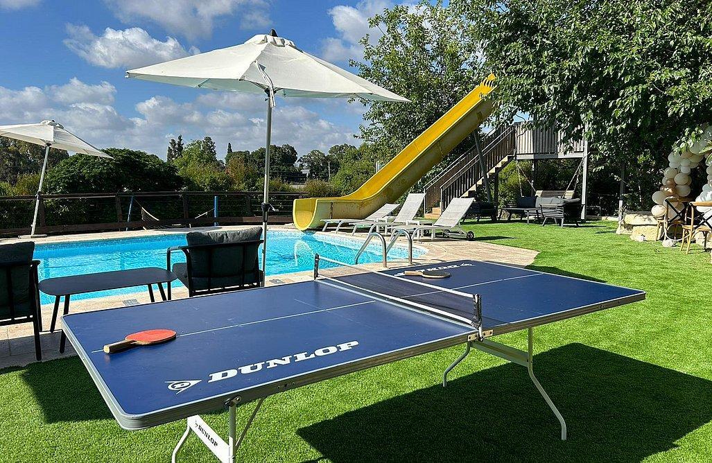 הוילה בשרון מרכז  5  לופט 4 יו