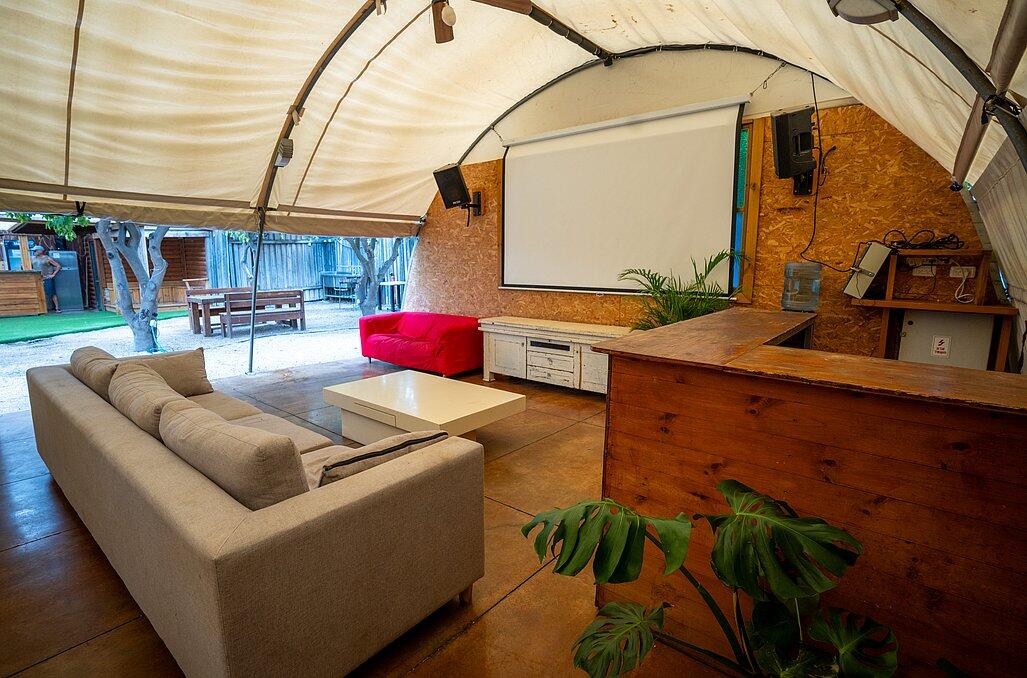 וויליג בר איוונטס מרכז  21  לופט 4 יו