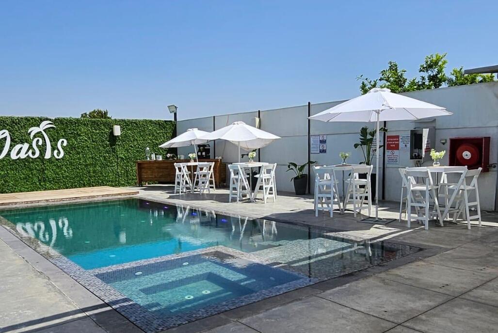 אואזיס דרום  25  לופט 4 יו