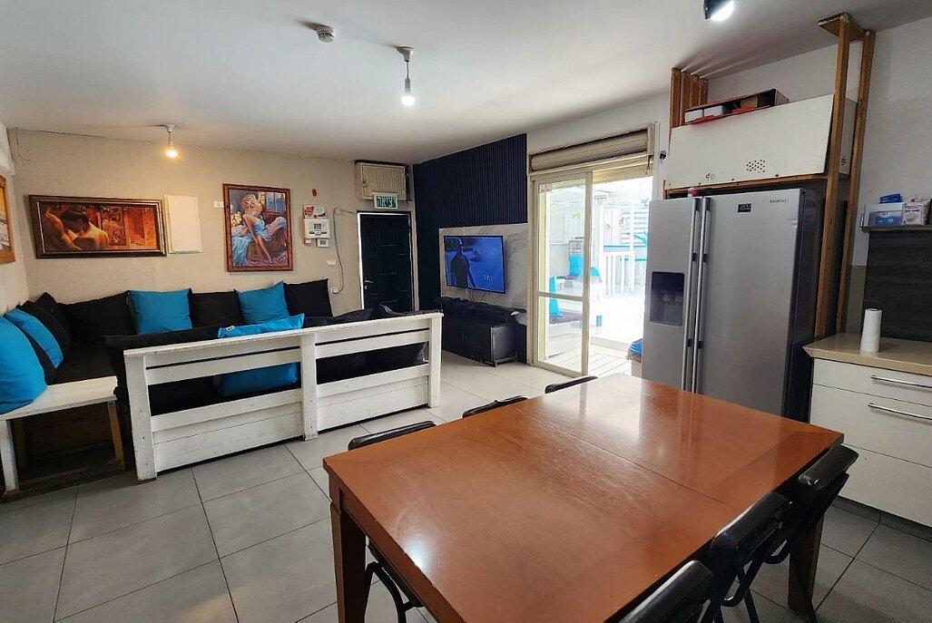 האי בשרון מרכז  14  לופט 4 יו