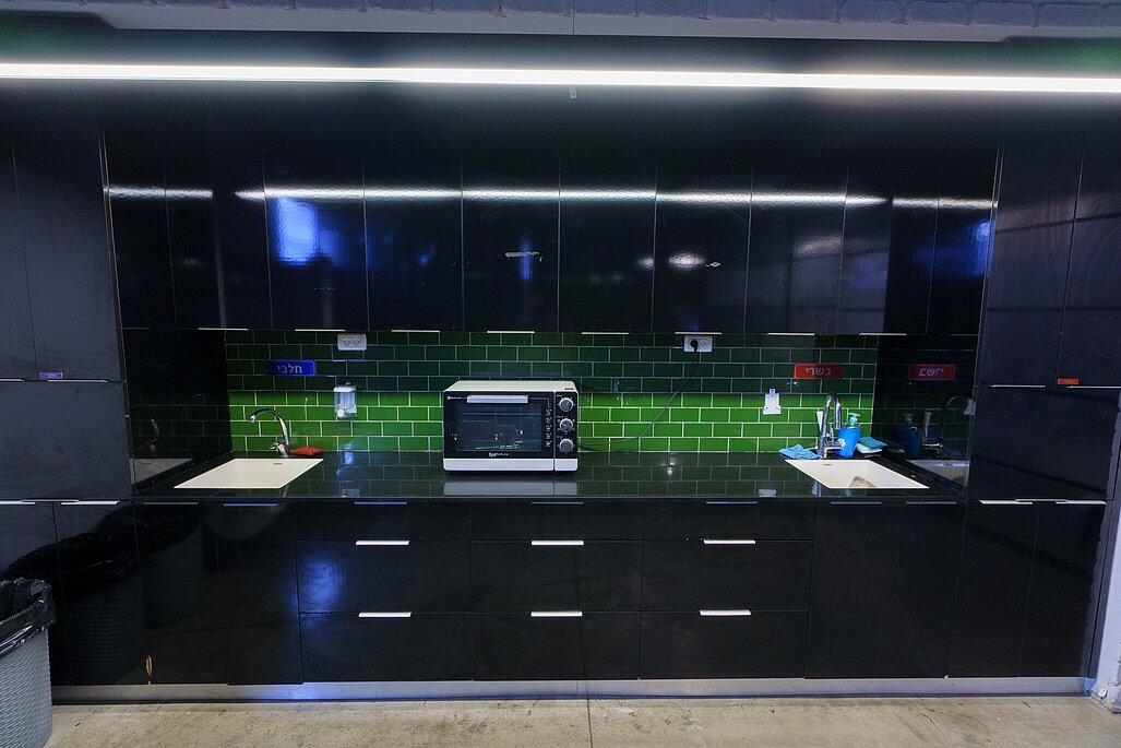 אחוזת הר טוב מרכז  14  לופט 4 יו