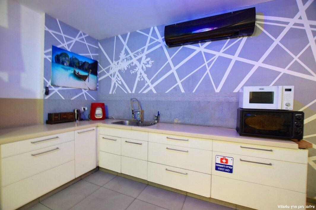 האי בשרון מרכז  28  לופט 4 יו