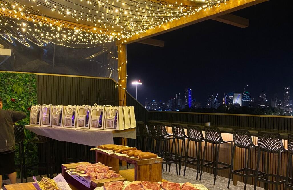 קוואלי רוף טופ - Cavalli Roof Top מרכז  5  לופט 4 יו