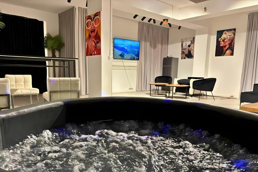 קינג ג'ורג פלייס - King George Place מרכז  13  לופט 4 יו